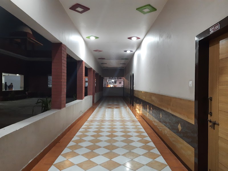 Lucknow Junction Retiring room - Lucknow Junction Retiring room, Preeti Nagar, Railway Colony, Charbagh, Lucknow, Uttar Pradesh 226001, India