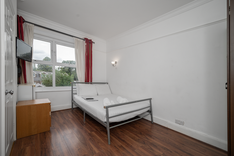 Flexistay Norbury Apart Hotel - Flexistay Norbury Apart Hotel 49 Norbury Cres, Norbury, London SW16 4JS, UK