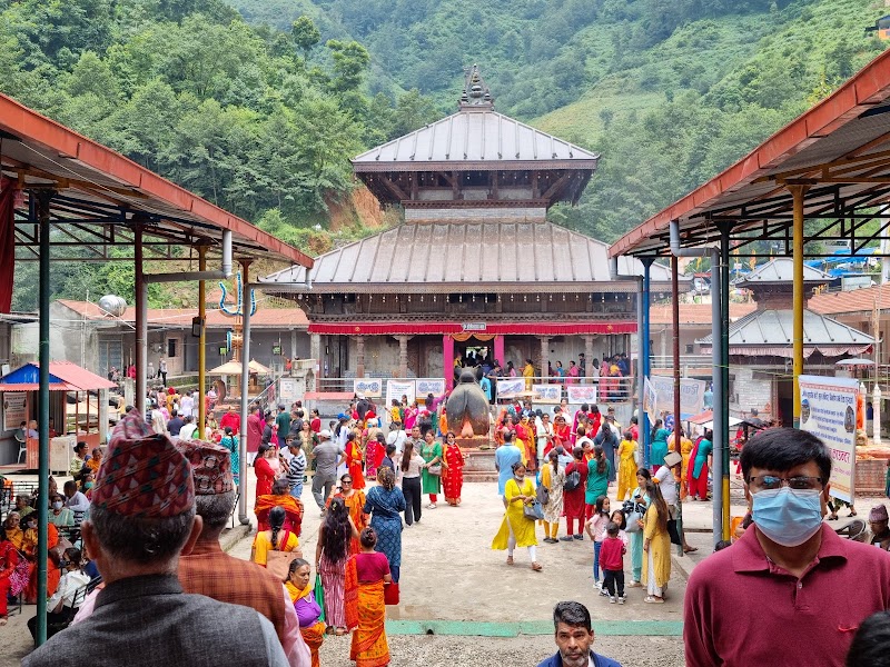 Doleshwar Mahadev Temple - Doleshwar Mahadev Temple JCQQ+G9V, Suryebinayak - Doleswor Rd, Suryabinayak 45200, Nepal