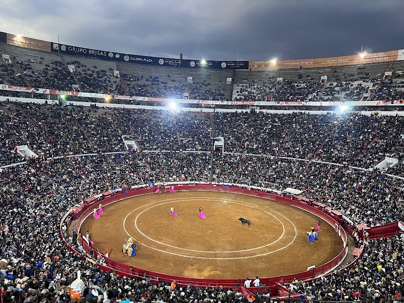 Monumental Plaza de Toros México - Monumental Plaza de Toros México Cda. Augusto Rodin 130, Cd. de los Deportes, Benito Juárez, 03710 Ciudad de México, CDMX, Mexico