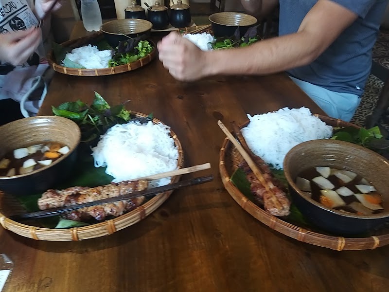 Hanoi Food Tasting Tours - Hanoi Food Tasting Tours 39 P. Lương Văn Can, Phố cổ Hà Nội, Hoàn Kiếm, Hà Nội, Vietnam