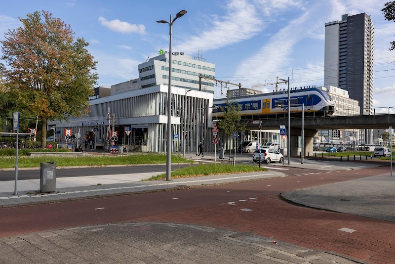 P+R Alexander - P+R Alexander, Prins Alexanderlaan 35, 3068 PN Rotterdam, Netherlands
