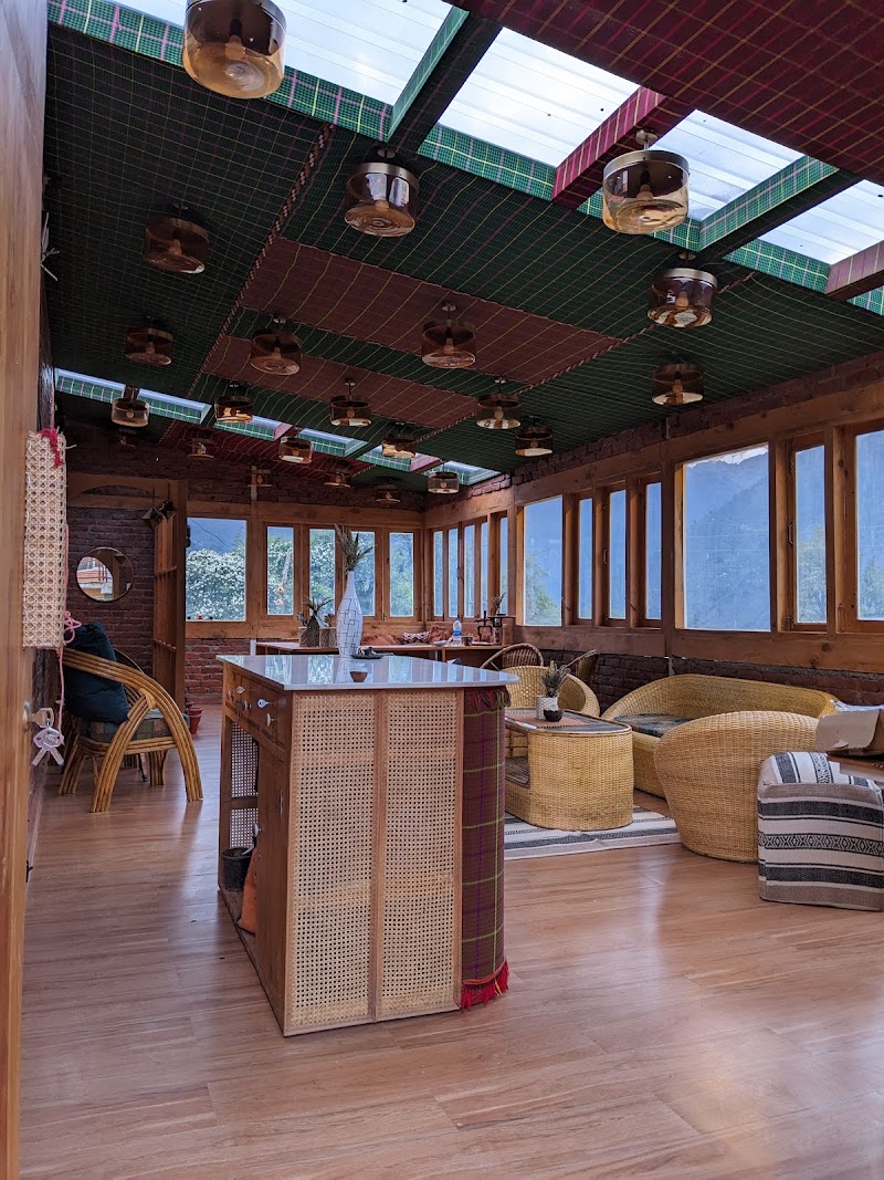 Hiraeth - Boutique Chalet Shangarh, Sainj Valley - Hiraeth - Boutique Chalet Shangarh, Sainj Valley Q94M+9Q, Shangarh, Himachal Pradesh 175134, India