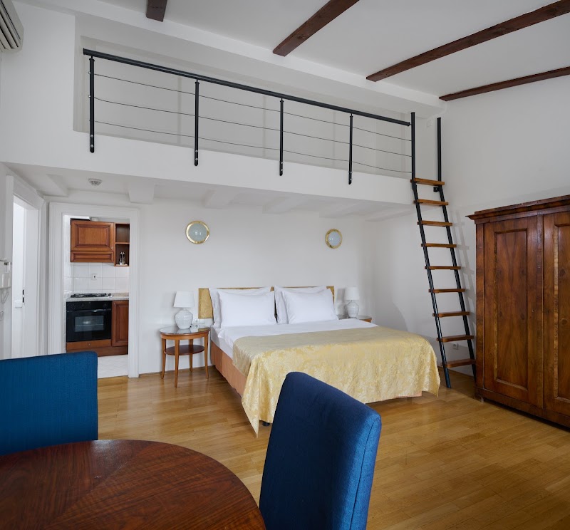 Hotel La Fenice - Hotel La Fenice, Vinohradská 1183/83, Vinohrady, 120 00 Praha-Praha 2, Czechia