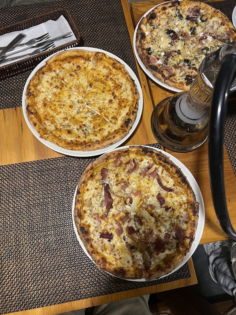Godfathers Pizzeria - Godfathers Pizzeria, Lakeside Rd, Hallan Chowk 18th street, पोखरा 33700, Nepal