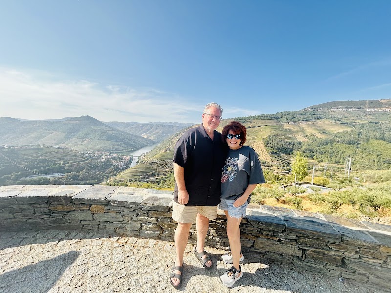 EFun Tours - Porto & Douro Tours - EFun Tours - Porto & Douro Tours, Rua da África, Armazém 223, 4400-002 Vila Nova de Gaia, Portugal