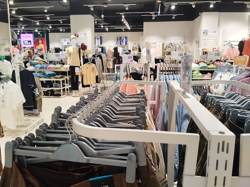 Max Shop - Max Shop VJR3+XV8, Kadapakkada, Kollam, Kerala 691008, India