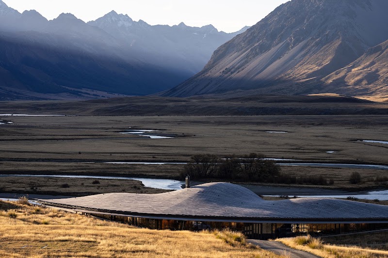 The Lindis Lodge - The Lindis Lodge, 1490 Birchwood Road, Ahuriri Valley 9412, New Zealand