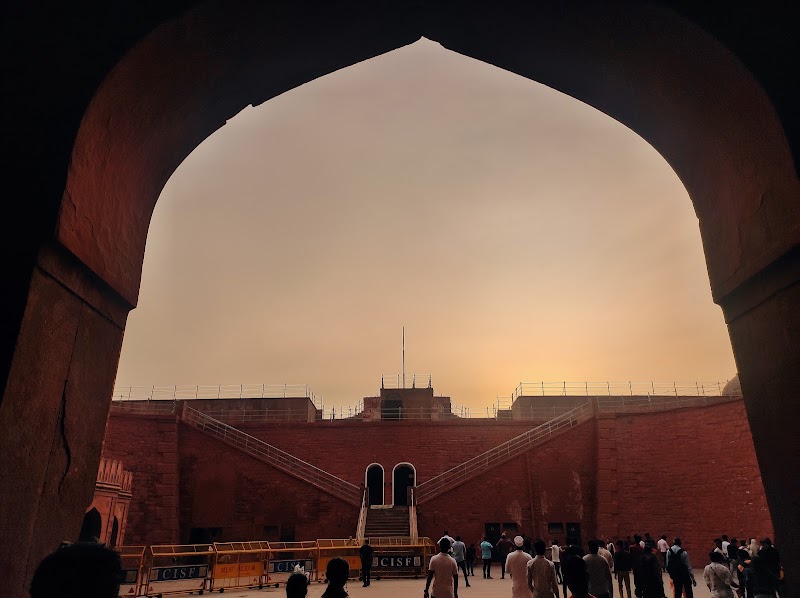 Lal Quila - Lal Quila Charkhe Walan, Chandni Chowk, Delhi, 110006, India