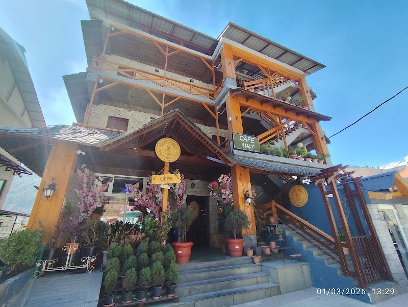 Cafe 1947 - Cafe 1947 Near Nehru Kund, Leh Manali Hwy Vpo Bahang, Dist, Manali, Bashisht, Himachal Pradesh 175103, India