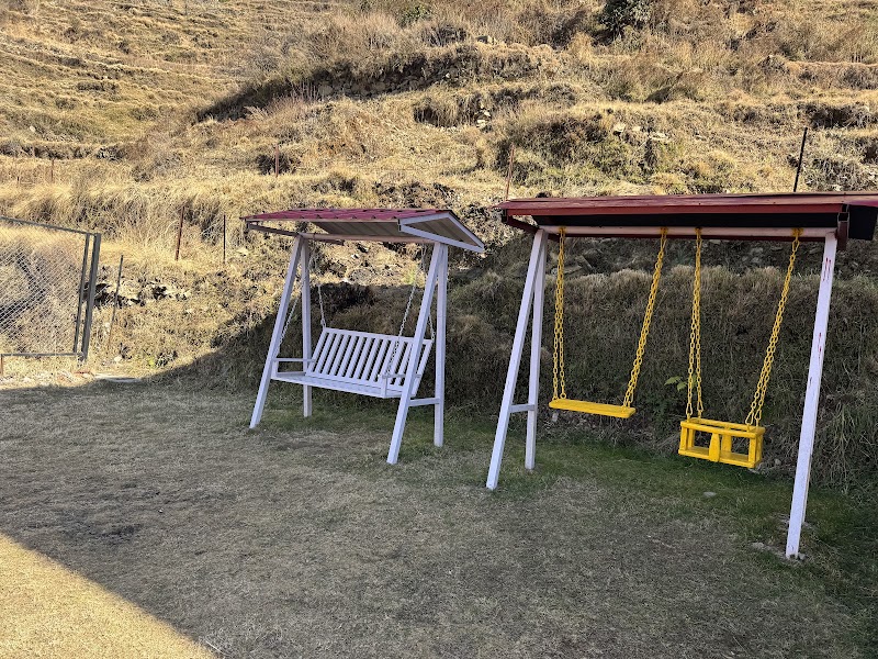 The Vintage hill village resort - The Vintage hill village resort Village, PO, off Mussoorie - Chamba Road, Bhamorikhal, Jwarna, Kanatal Dhanolti, Tehri Range, Uttarakhand 249145 Bhamorikhal, Tehri Range, Uttarakhand 249145, India