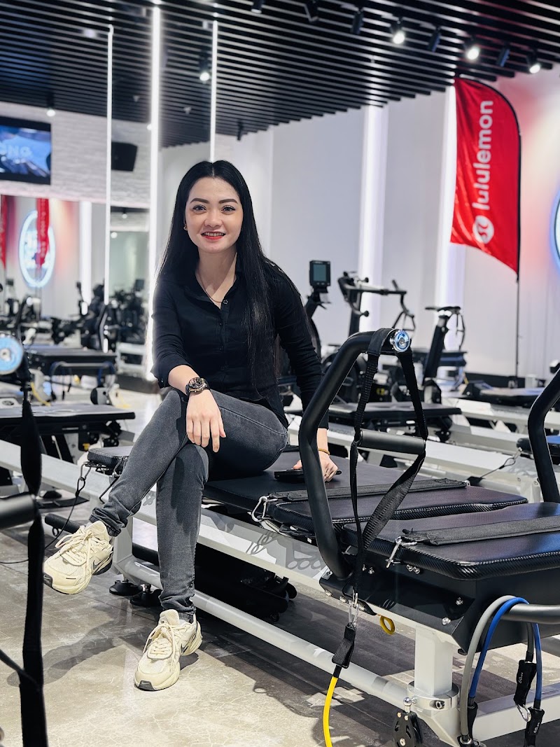 Strong Pilates Jumeirah - Strong Pilates Jumeirah First Floor - Triple 777 Centre - شارع الوصل - جميرا - Jumeirah 3 - دبي - United Arab Emirates