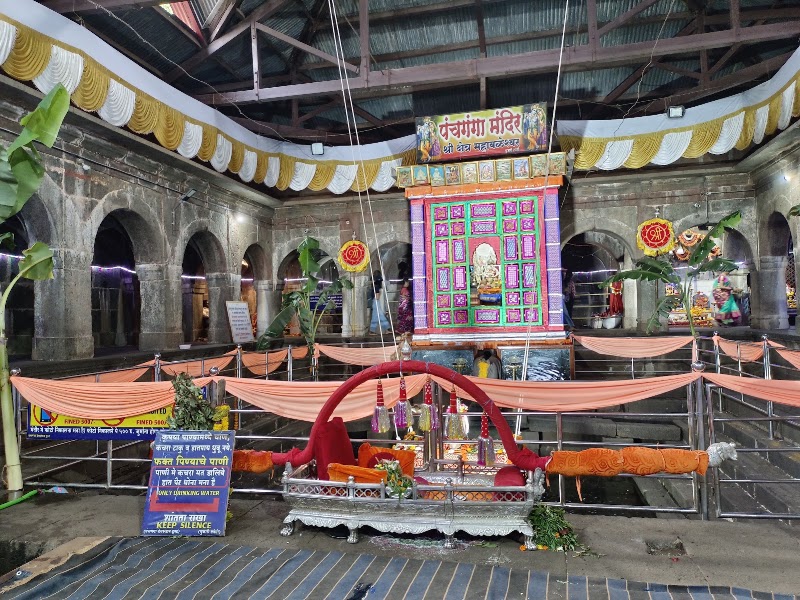 Mahabaleshwar Temple - Mahabaleshwar Temple, XM77+Q5Q, Old Mahabaleshwar, Maharashtra 412806, India