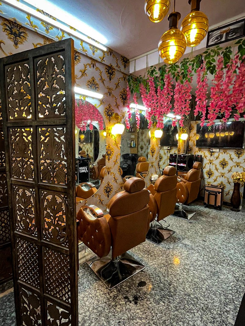 Tanisha & Barkha MakeUp Studio & Academy - Tanisha & Barkha MakeUp Studio & Academy Gulabi bagh Ddd flat gate no 1,Shastri Nagar metro station near gulabi Bagh ga, Block A, Shastri Nagar, Delhi, 110052, India