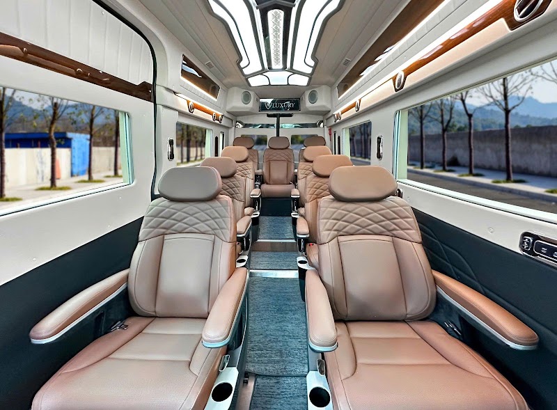 Thanks Travel & Transportation Company Limited, Self-drive car rental for foreigners, Luxury car rental, Alphard car rental, - Thanks Travel & Transportation Company Limited, Self-drive car rental for foreigners, Luxury car rental, Alphard car rental,, Level 11, Vincom Business Center, 72 Lê Thánh Tôn, Street, Sài Gòn, Hồ Chí Minh 10000, Vietnam