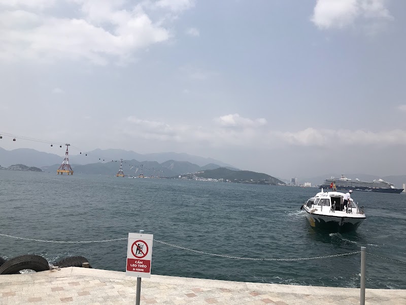 Hòn Tre - Hòn Tre, Nha Trang, Khánh Hòa, Vietnam
