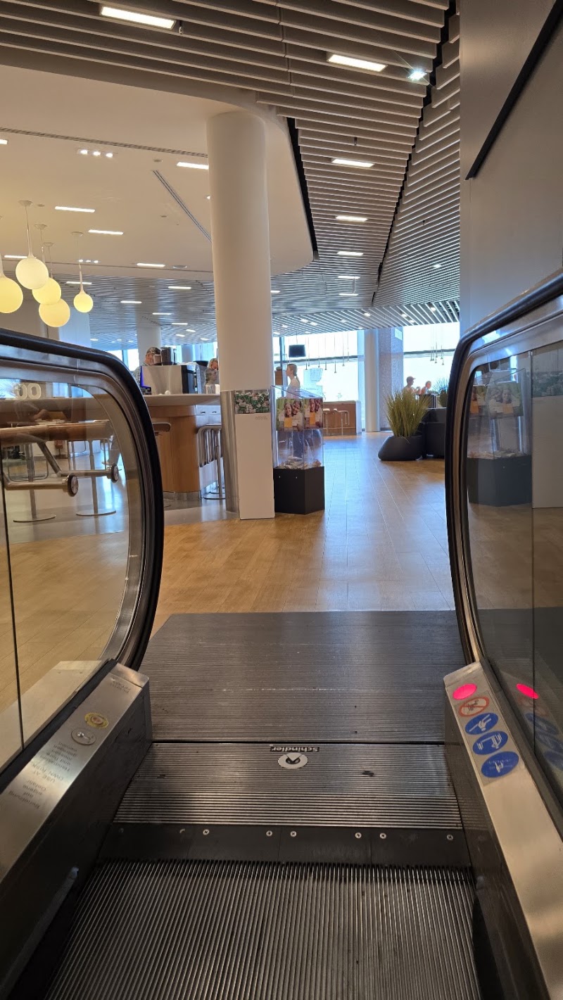 Lufthansa Senator Lounge A (Schengen)