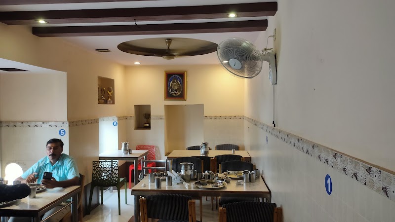 Kanak Dinning Hall - Kanak Dinning Hall first Floor, 13, Chohtta Chetak Rd, Hathipole, Loha Bazar, Chamanpura, Udaipur, Rajasthan 313004, India