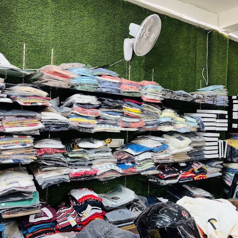Surplus Vns - Surplus Vns, C. 19/15-1 AB, Fatman Rd, near Agrawal Sanitary, Badshahbag mod, Ramakanth Nagar, Sigra, Varanasi, Uttar Pradesh 221002, India