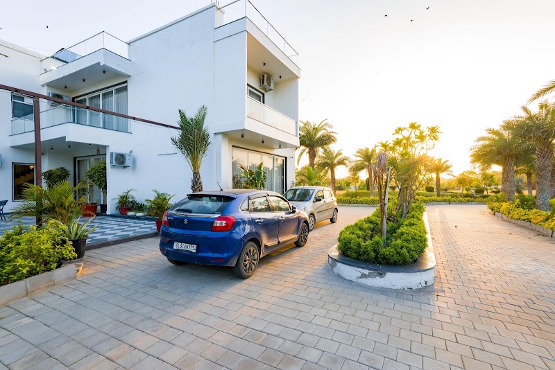 ELIVAAS AdhiVa Retreat - Luxury Villa in Delhi | 5 BHK Farmhouse with Private Pool - ELIVAAS AdhiVa Retreat - Luxury Villa in Delhi | 5 BHK Farmhouse with Private Pool Plot No: A-17, Uppal Farms, Bilaspur Kalan, Gurugram, Haryana 122413, India