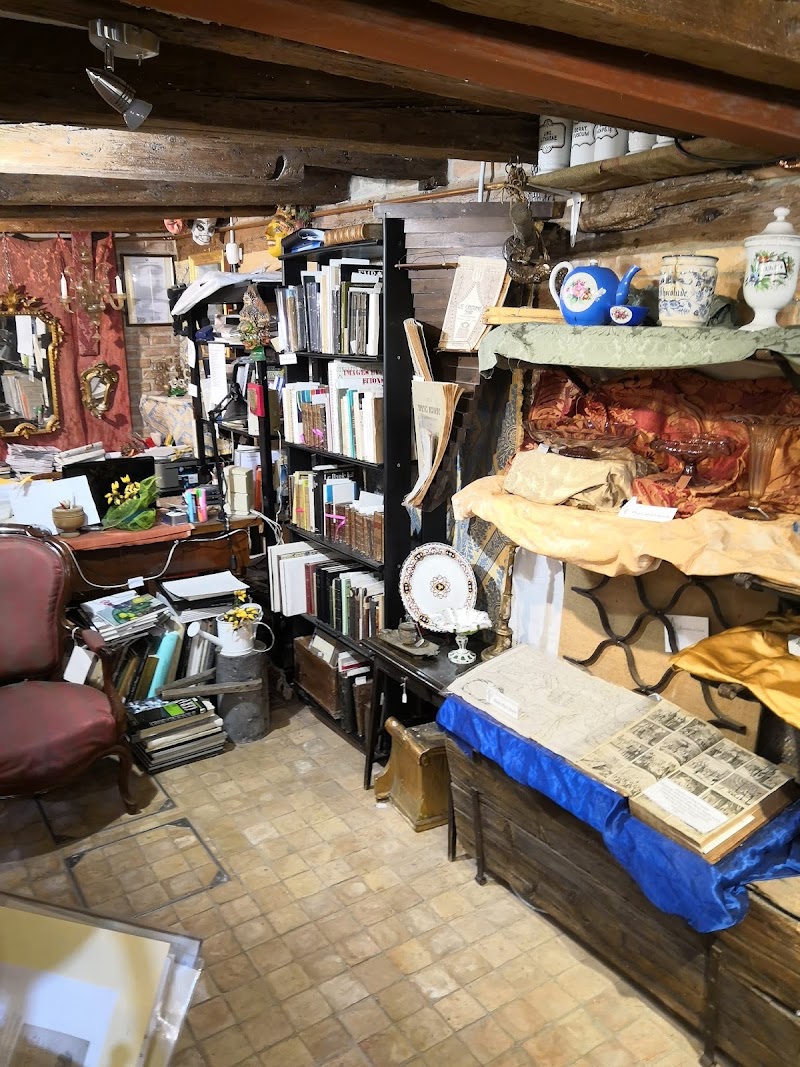 Antichità Al Ghetto - Antichità Al Ghetto, Cannaregio, 1133, 30121 Venezia VE, Italy