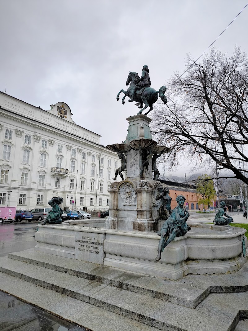 Innsbruck Town Hall - Innsbruck Town Hall Maria-Theresien-Straße 18, 6020 Innsbruck, Austria