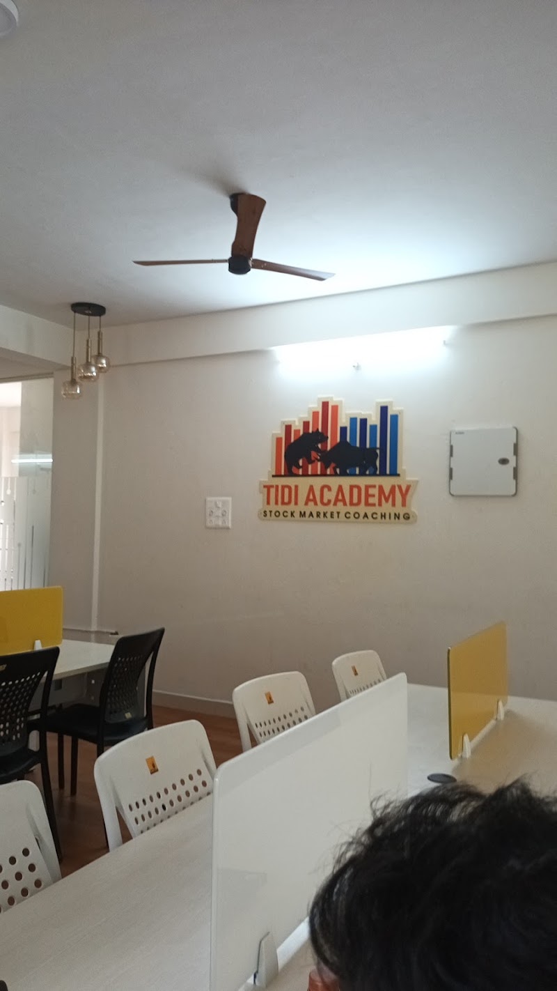 TIDI ACADEMY MYSORE STOCK MARKET COACHING CENTER - TIDI ACADEMY MYSORE STOCK MARKET COACHING CENTER, 2nd floor, Sri Krishna Arcade, 1103/2, Vanivilasa Rd, Chamarajapura, Chamarajapuram Mohalla, Lakshmipuram, Mysuru, Karnataka 570005, India