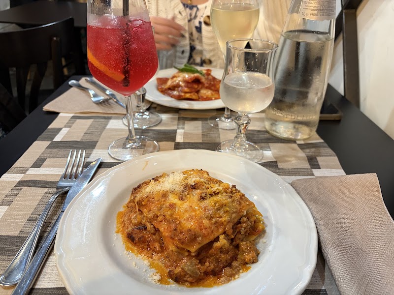 La Taverna Dei Monti - La Taverna Dei Monti Via del Boschetto, 41, 00184 Roma RM, Italy