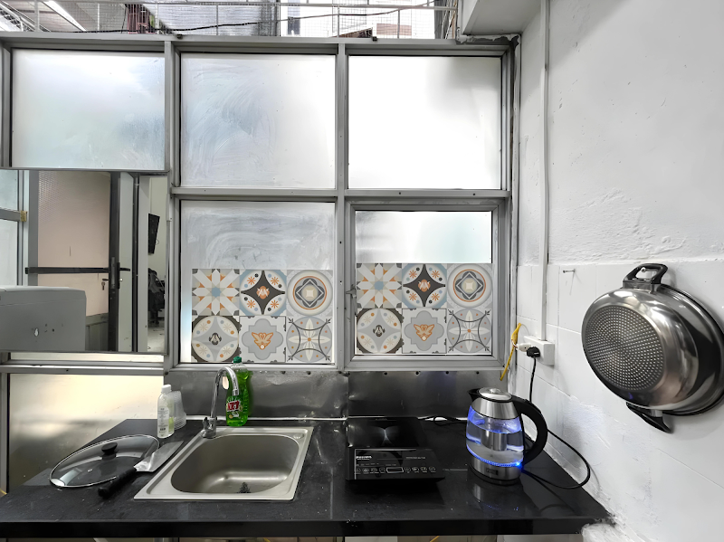 Spacious Old Quarter 2-floor Duplex apartment near Train cafe street, quiet local Alley - Spacious Old Quarter 2-floor Duplex apartment near Train cafe street, quiet local Alley, 8D Điện Biên Phủ, Hoàn Kiếm, Hà Nội 10000, Vietnam