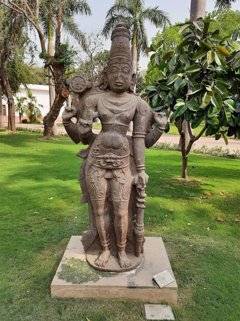 National Museum - National Museum Janpath Rd, Rajpath Area, Central Secretariat, New Delhi, Delhi 110011, India