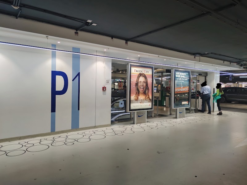 [P] Parking Palladium - [P] Parking Palladium, Náměstí Republiky, 110 00 Praha 1-Nové Město, Czechia