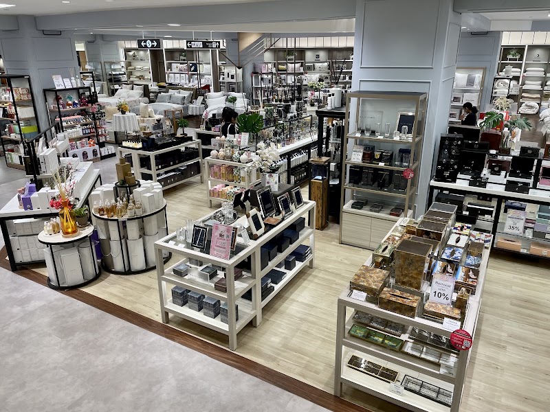 Takashimaya Shopping Centre - Takashimaya Shopping Centre 391 Orchard Rd, Singapore 238872