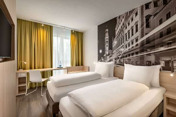 Super 8 by Wyndham Augsburg - Super 8 by Wyndham Augsburg, Eichleitnerstraße 9, 86199 Augsburg, Germany