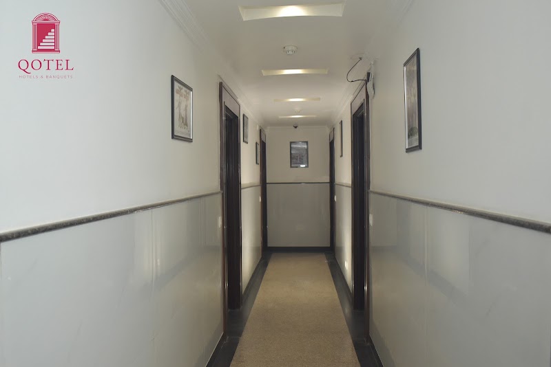 Qotel Express Sandberry - Prashant Vihar - Qotel Express Sandberry - Prashant Vihar ED Block, Prashant Vihar, Sector 14, Rohini, Delhi, 110085, India