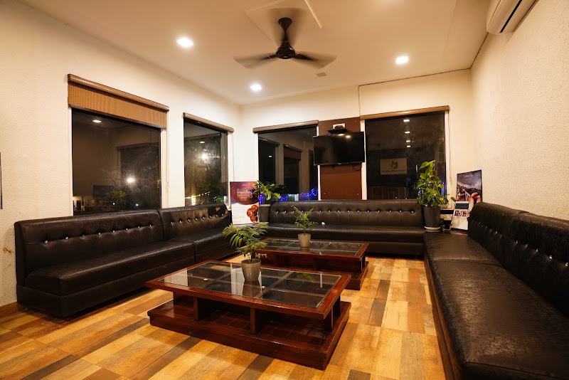 Phool Chatti Resort - Phool Chatti Resort, Rattapani, Neelkanth Temple Rd, Rishikesh, Paliyal Gaon, Uttarakhand 249304, India