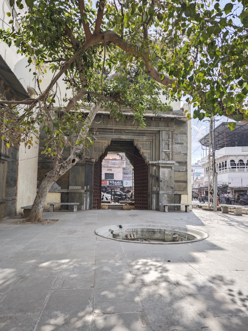 Hathipole City Gate Udaipur - Hathipole City Gate Udaipur, 5/24, near Clock Tower Road, Old City, chauraha, Chamanpura, Udaipur, Rajasthan 313004, India