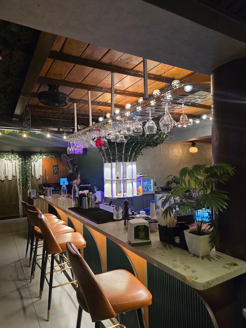 Highgarten Pub - Highgarten Pub 3rd floor, 53, Church St, above Starbucks, Haridevpur, Shanthala Nagar, Ashok Nagar, Bengaluru, Karnataka 560001, India
