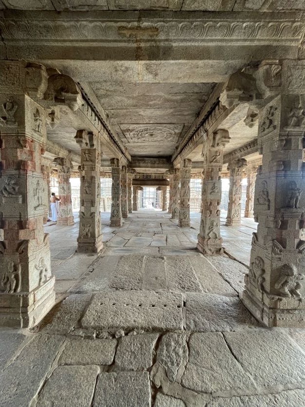 Shree Badavilinga Gudi - Shree Badavilinga Gudi, 8FH5+PJG, Hampi, Krishnapura, Karnataka 583239, India