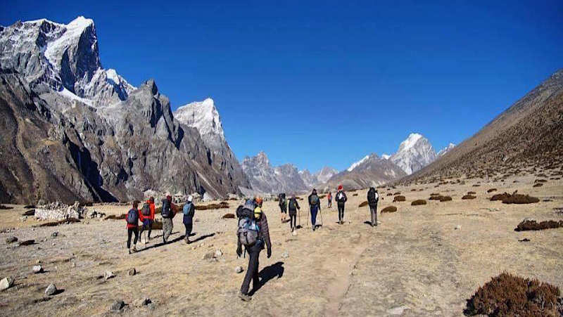 Everest Camp II (2)