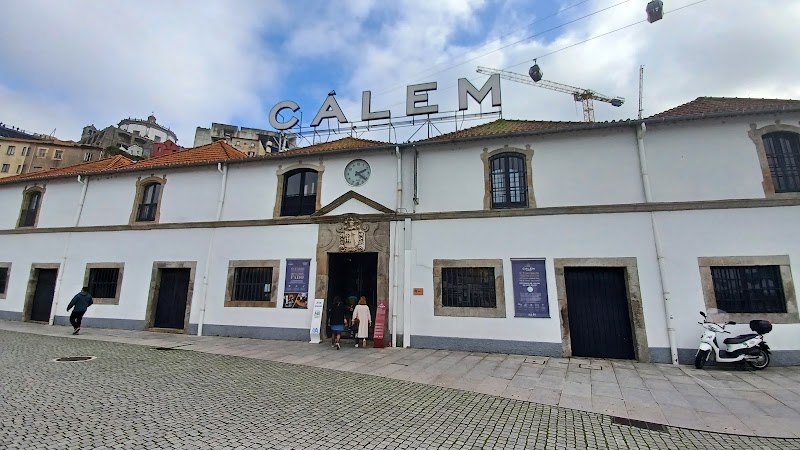 Caves Cálem - Caves Cálem Av. de Diogo Leite 344, 4400-111 Vila Nova de Gaia, Portugal