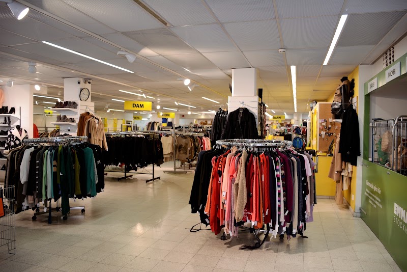 Artikel2 Second hand Slussen (tidigare Emmaus Stockholm) - Artikel2 Second hand Slussen (tidigare Emmaus Stockholm), Peter Myndes backe 8, 118 46 Stockholm, Sweden