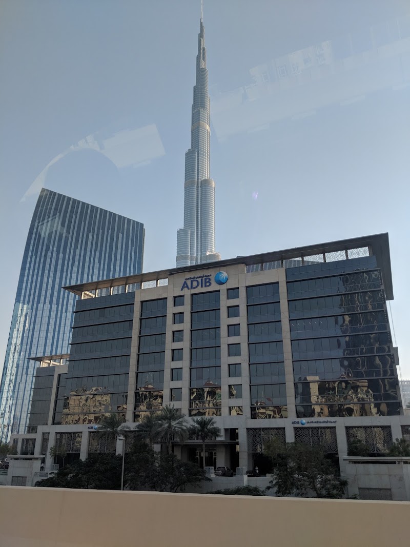 HSBC Tower Digital Customer Service Unit - HSBC Tower Digital Customer Service Unit Aquarium carpark or gold souk - Level LG, P1 - Sheikh Zayed Rd - Al Sufouh - Al Safouh Second - Dubai - United Arab Emirates
