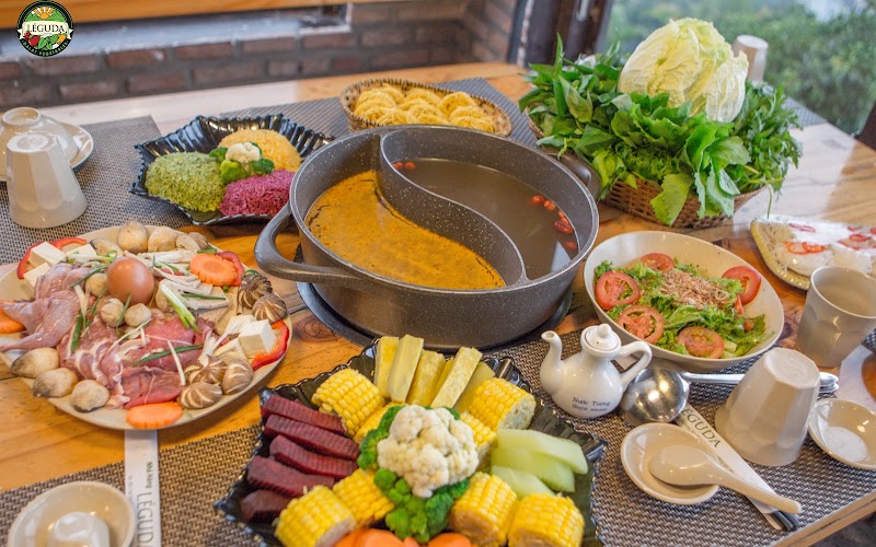 Léguda Buffet Rau Đà Lạt - Léguda Buffet Rau Đà Lạt, Lầu 1, Khu du lịch Cáp Treo, Đồi Rôbin, Xuân Hương - Đà Lạt, Lâm Đồng 67000, Vietnam
