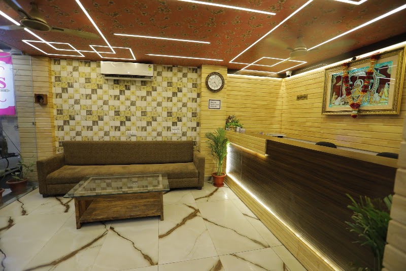 Hotel Raas Palace - Hotel Raas Palace 10 Fateh Singh Market Opp ITC Rajputana Sheraton, Station Rd, Gopalbari, Jaipur, Rajasthan 302006, India