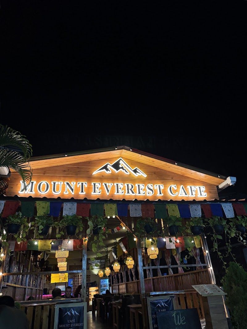 Mount Everest Cafe - Mount Everest Cafe Mardi wada Aswem road, Morjim, Pernem, Goa 403512, India