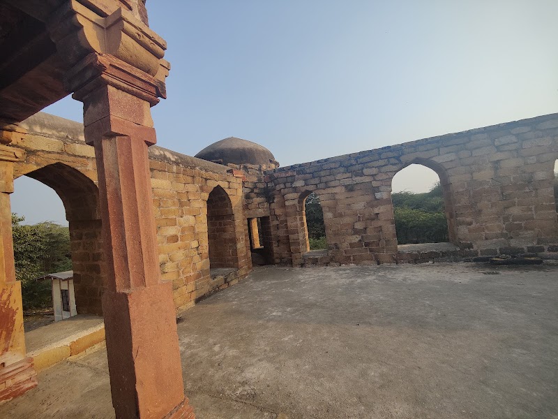 Sultan Ghari - Sultan Ghari, G4MP+9R4, Garhi's Tomb Rd, Ruchi Vihar, Vasant Kunj, New Delhi, Delhi 110070, India