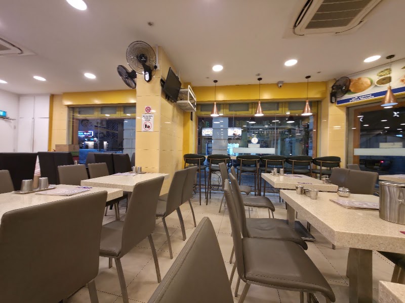 Adayar Ananda bhavan - Adayar Ananda bhavan, 16 Clive St, Singapore 209776
