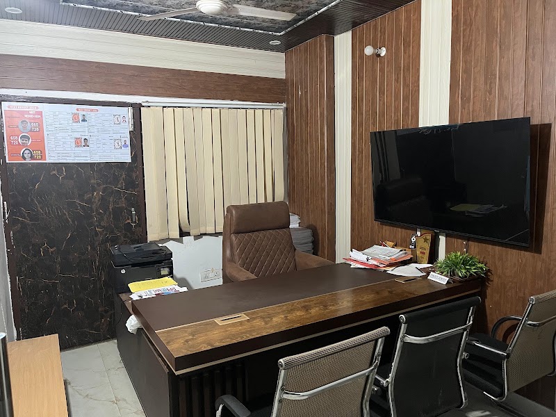 Lakshya Classes for NEET/JEE , PCM, PCB, Greater Noida - Lakshya Classes for NEET/JEE , PCM, PCB, Greater Noida Alpha-2, I-120, in front of Navin hospital park gate, Pocket I, Block I, Sector Alpha II, Greater Noida, Brahmpur Rajraula Urf Nawada, Uttar Pradesh 201308, India