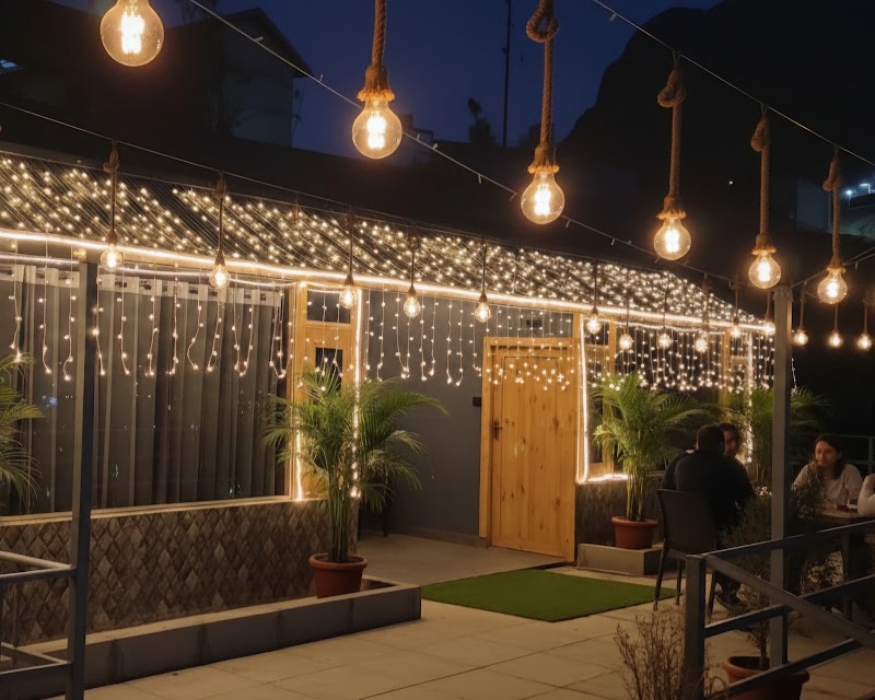 Dhanaulti Village Resort - Dhanaulti Village Resort C6HM+HP5, Chamba - Mussoorie Rd, Dhanolti, Uttarakhand 249180, India