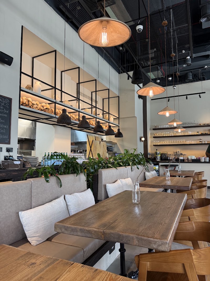 PASTAMAMMA - PASTAMAMMA 34HF+7J7 - Marsa Dubai - Bluewaters Island - Dubai - United Arab Emirates